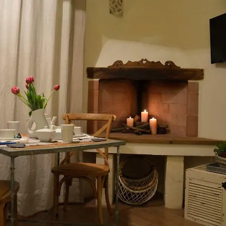 Mare Old Town Center 巴里