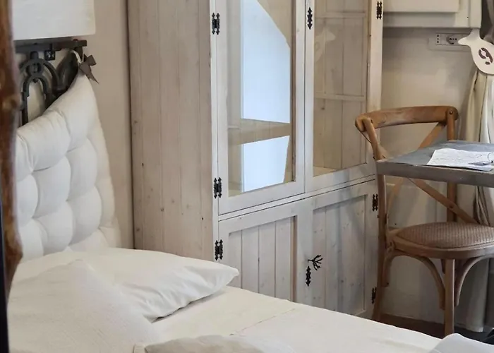 Mare Old Town Center