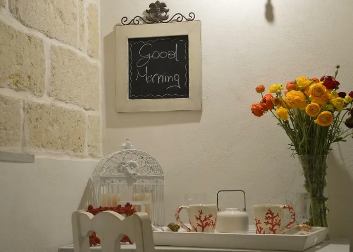 Mare Old Town Center Бари